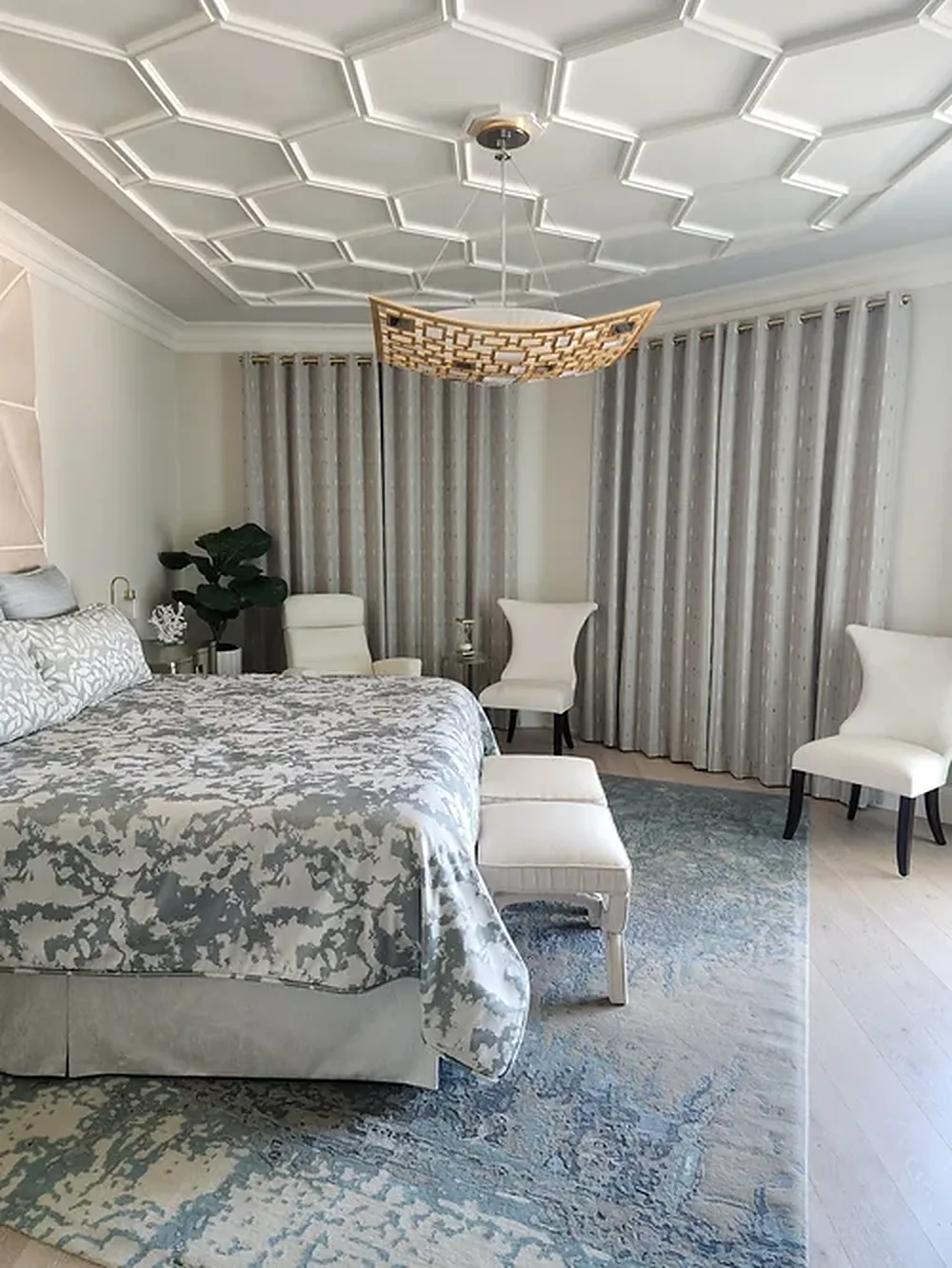 Custom banquette seating built by Custom Fabric Creations in St. Petersburg, FL